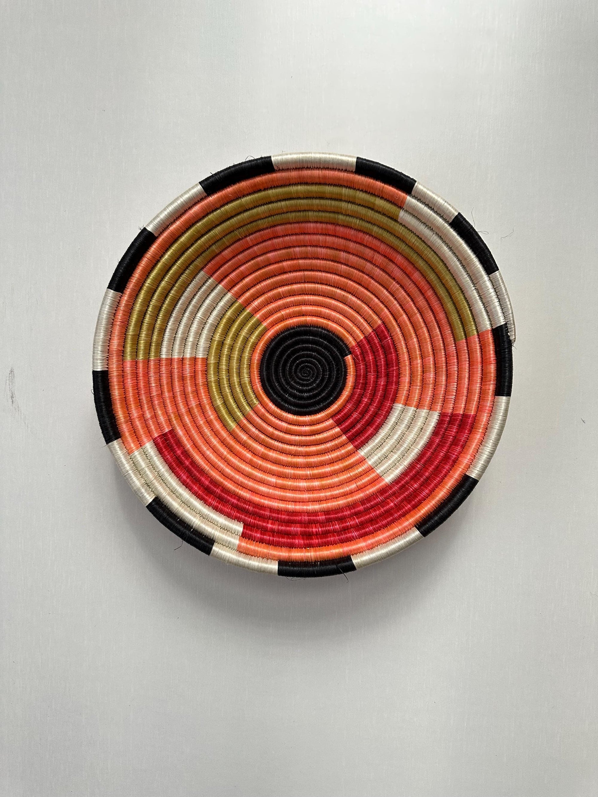 Sayari African Basket - Handwoven wall basket