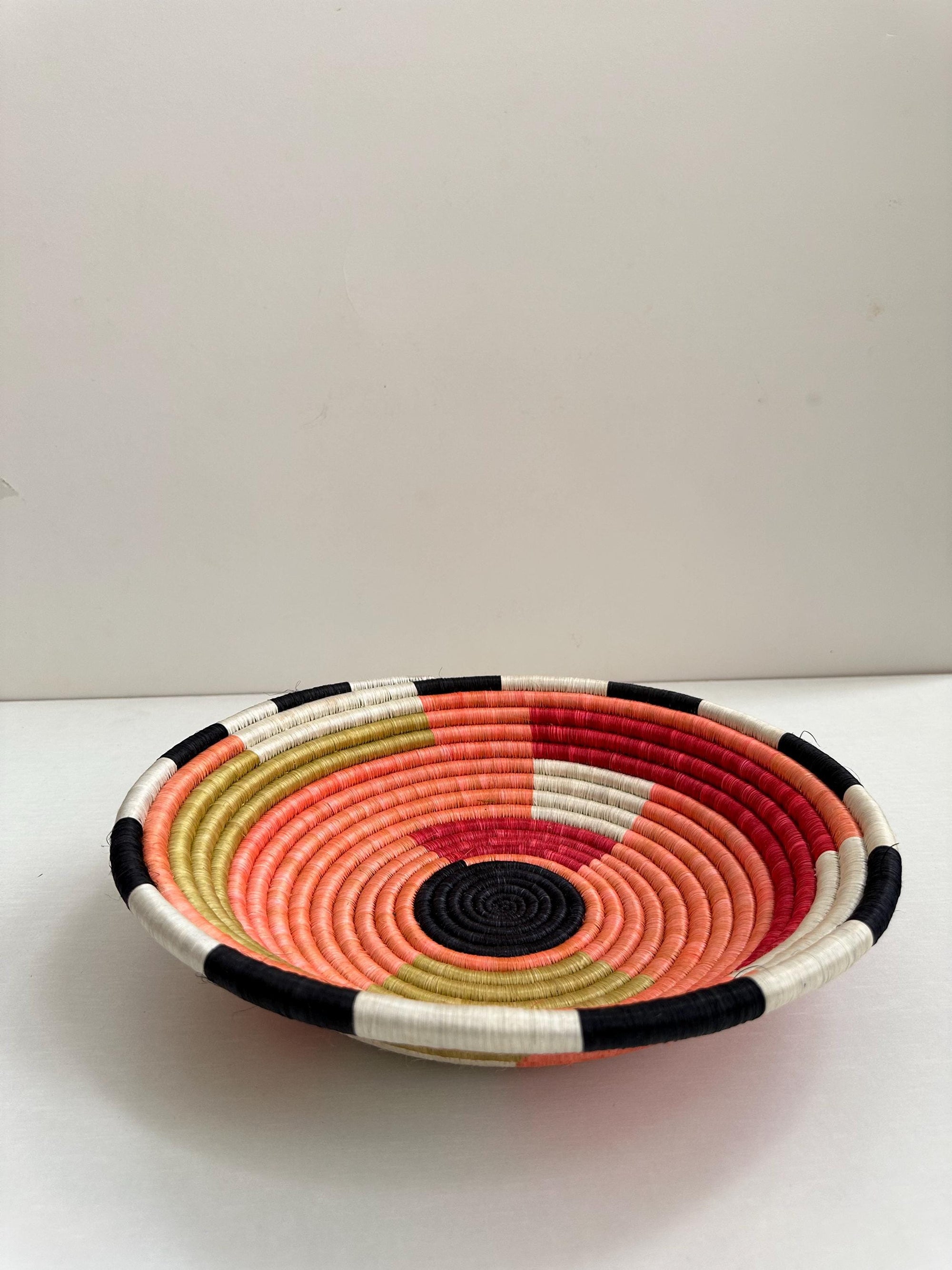 Sayari African Basket - Handwoven wall basket