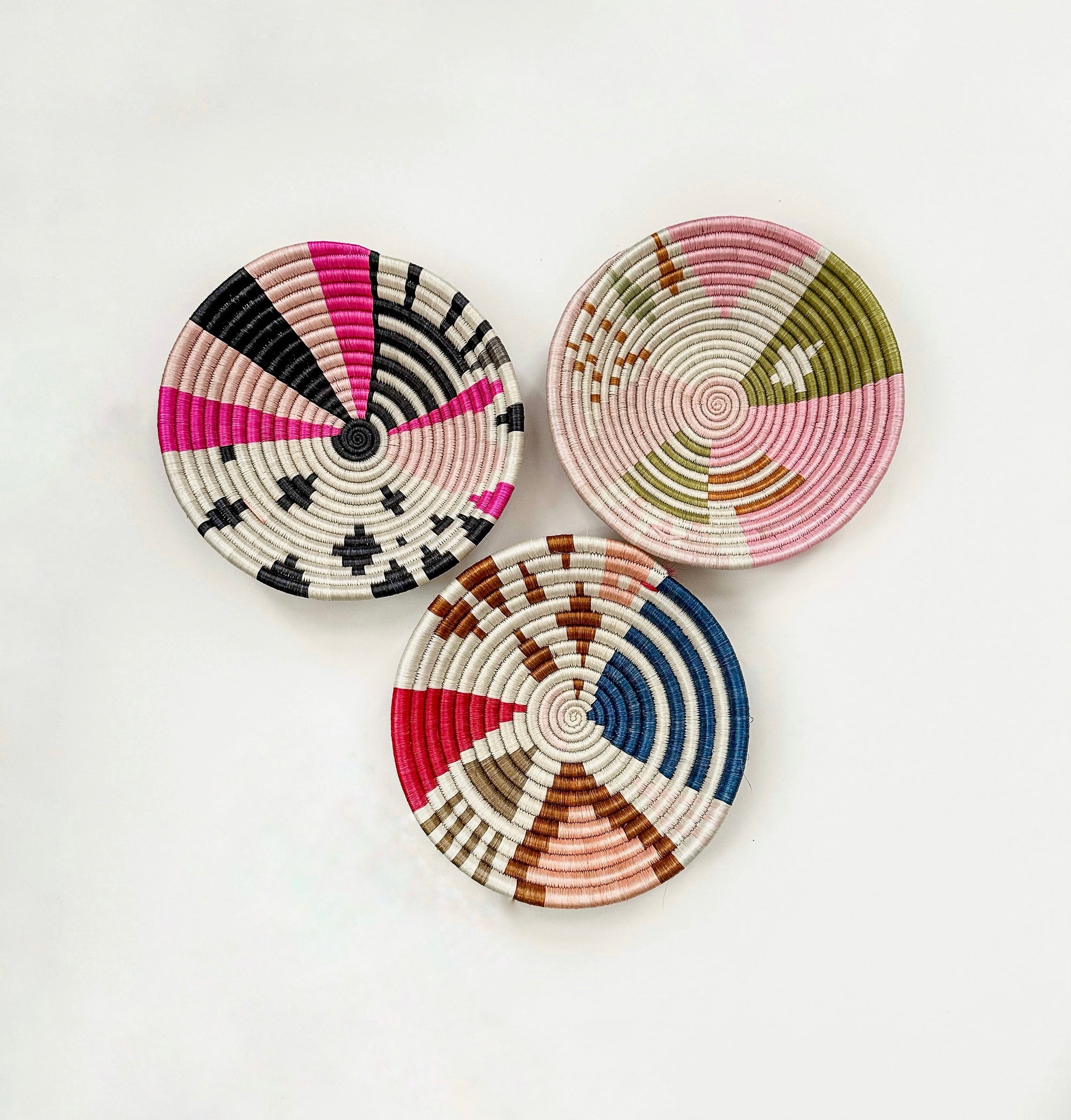 Colorful wall basket decor set of 3