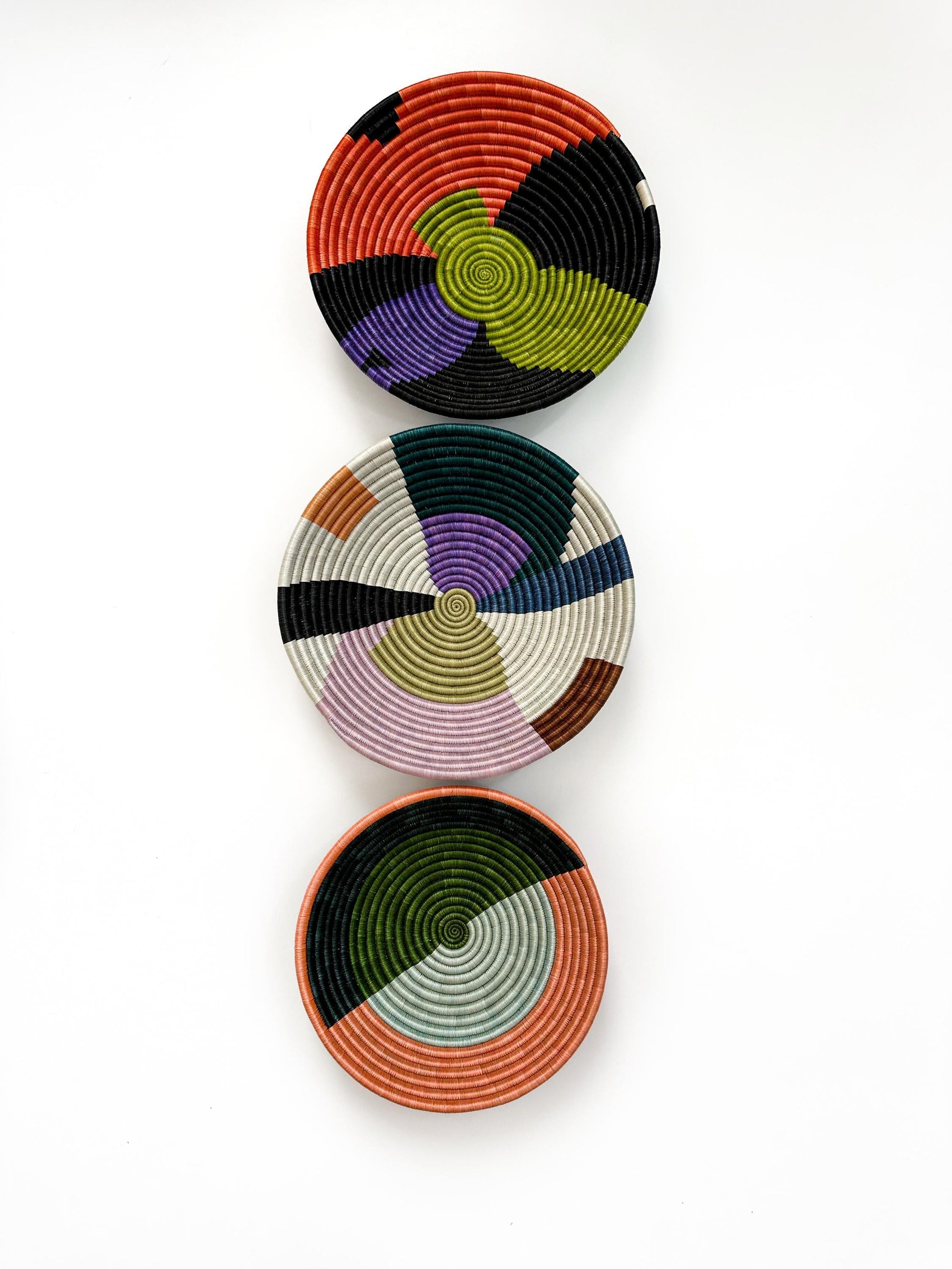 Colorful woven sisal baskets - Set of 3 Rwanda baskets