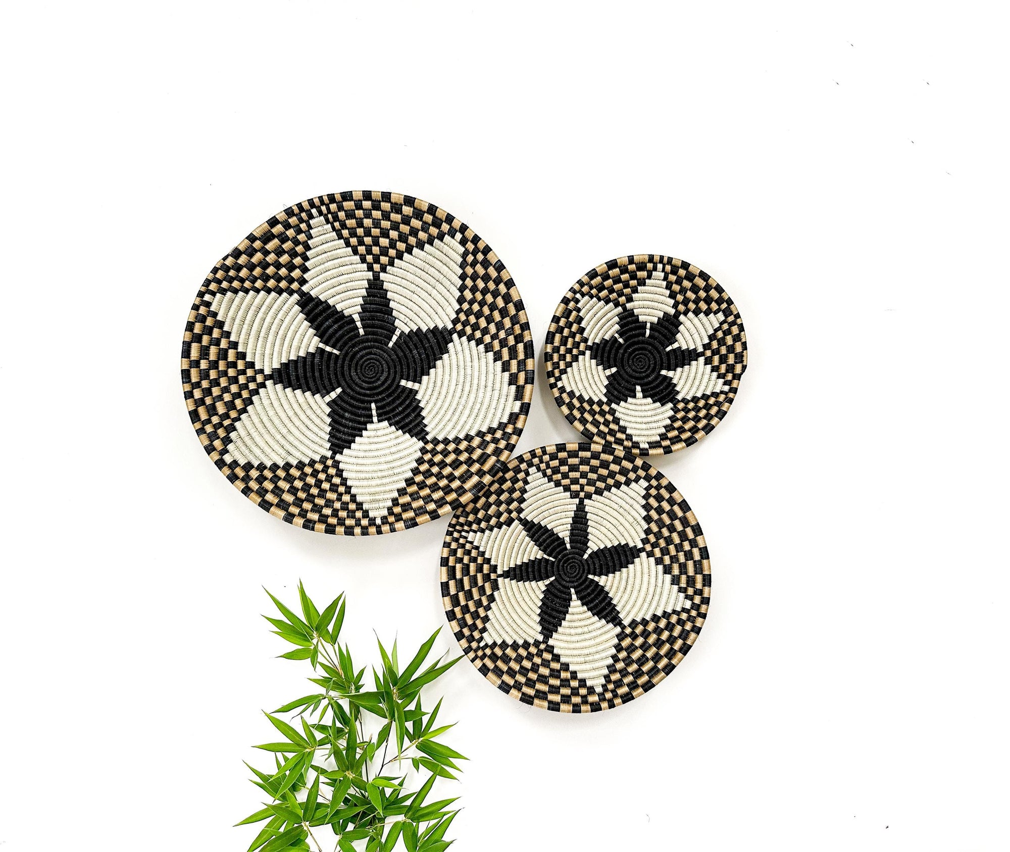 African Wall Basket Set: Star & Checkered Wall Decor